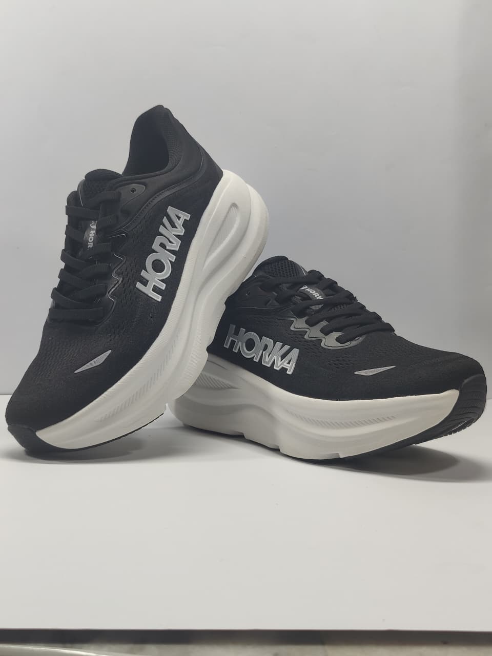 Horka Bondi 9 Running Shoes