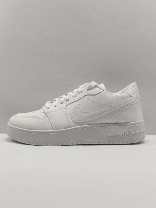 Nike Air Force 1 Triple White