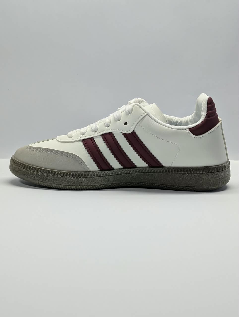 adiddas Samba OG Burgundy