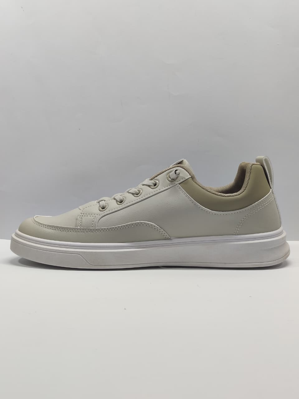 AR KIcks Perfect Casual Sneakers Beige/Cream