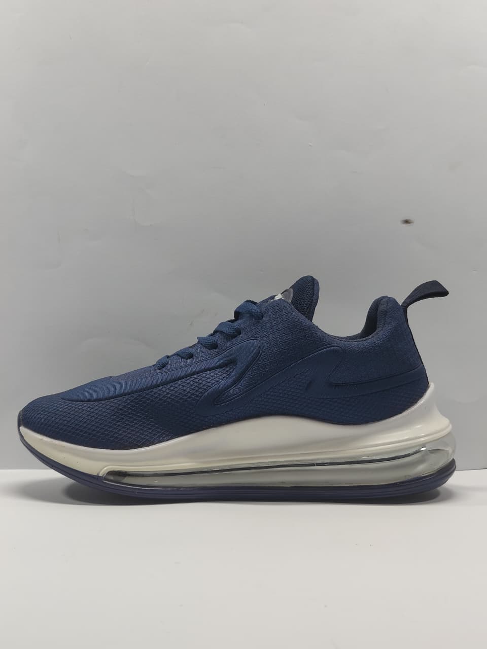 Nike Air Max 720 Sneakers Navy Blue