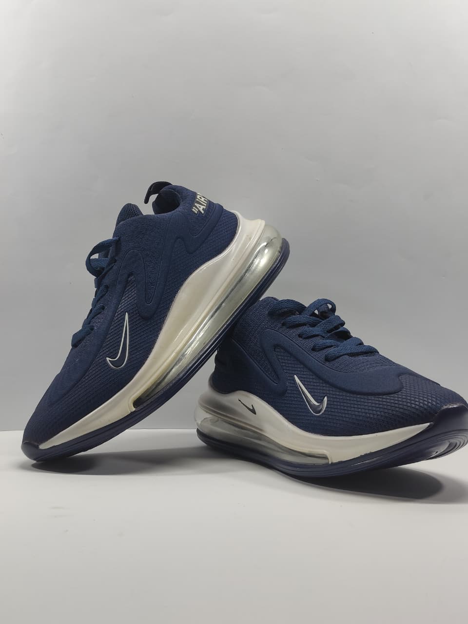 Nike Air Max 720 Sneakers Navy Blue