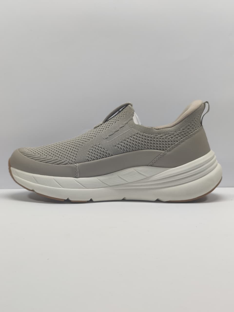 AR Kicks Growing 4C Slip ins Cream